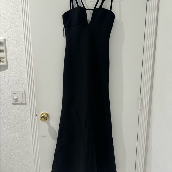 BCBG Max Azria Black gown size 0 - Picture 3 of 4